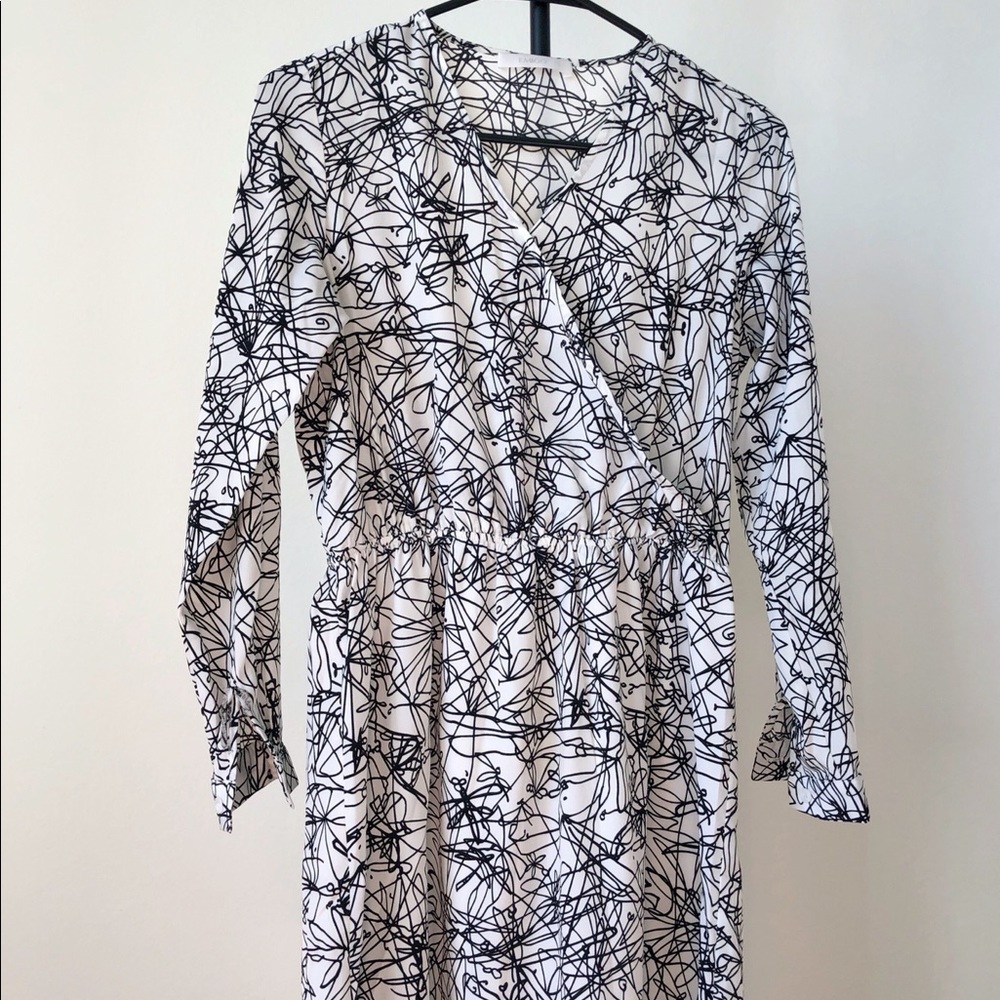 Black & White Abstract Pattern Dress